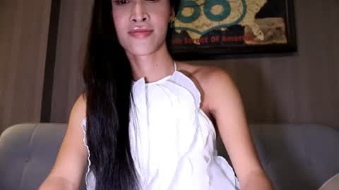 bee_thai online show from July 21, 6:11 pm