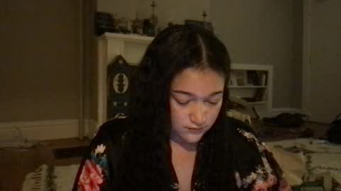 Belle Bradshaw online show from May 13, 3:15 am