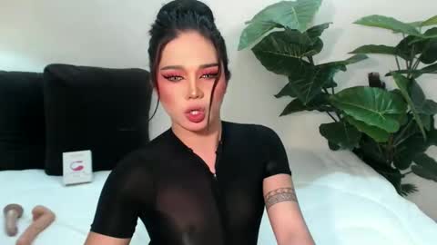 bestgirljulia online show from December 23, 10:41 am