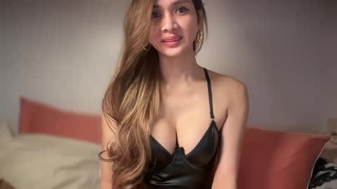 Snapshot of bigsurprise4u chatting on January 26, 8:36 am Yna     online show from January 26, 8:36 am