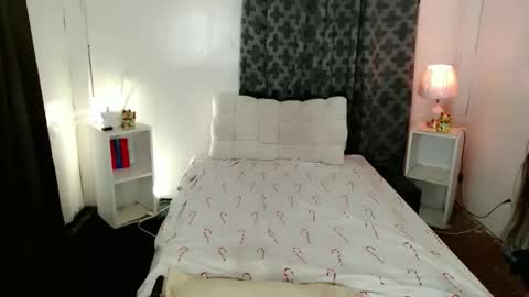 binnie_katchins online show from February 28, 7:48 am