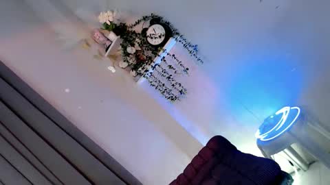 ASHLEY online show from April 26, 3:32 pm