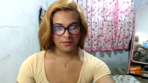 Ellez online show from July 17, 1:11 am