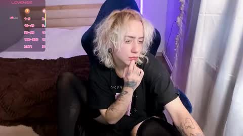 blooming_soul online show from November 24, 9:27 pm