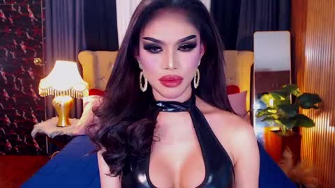 bombshellanita online show from May 6, 10:43 am