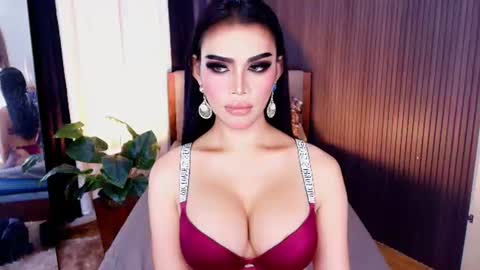 bombshellanita online show from July 25, 2:53 am
