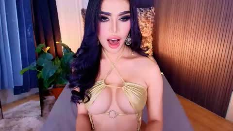 bombshellanita online show from July 28, 4:19 am