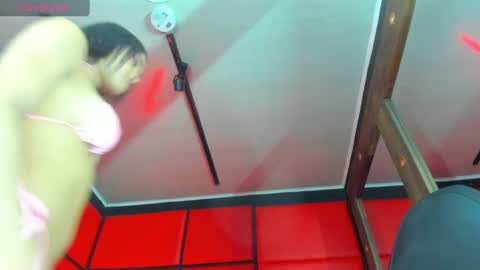 bouncing_bunnyxxx69 online show from July 4, 9:53 pm