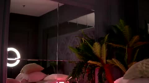 Scarlet online show from April 28, 4:39 am
