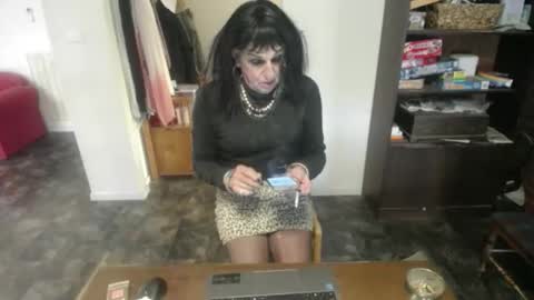 bridgetfouru online show from May 5, 3:56 am