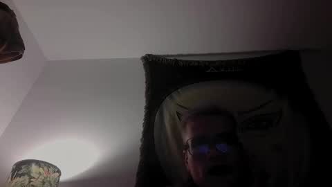 bubbagumbutch online show from May 11, 8:09 am