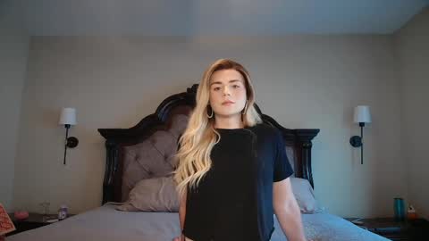 buitifulblonde online show from May 27, 5:54 pm