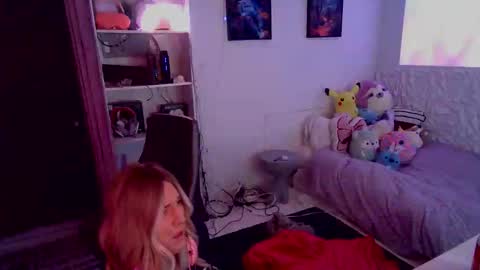 bunnyslutt online show from March 18, 5:12 pm