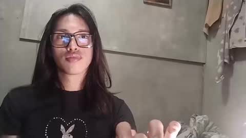 Dia online show from April 6, 5:02 pm