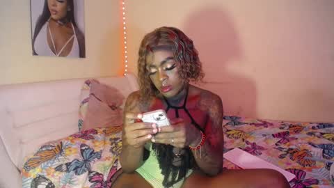 butterfly_rouse online show from October 28, 2:31 am