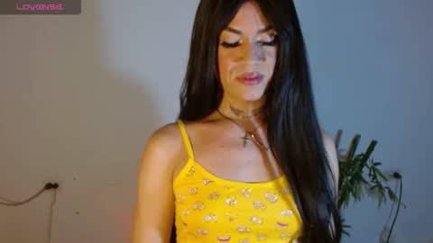 camilaparrisx online show from May 6, 1:34 am