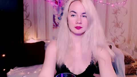 Carin online show from May 10, 8:14 pm
