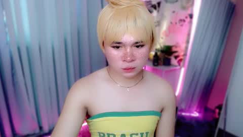 MIKA online show from September 17, 3:55 am