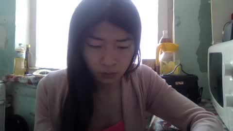 CarlyJoy online show from January 28, 9:30 am