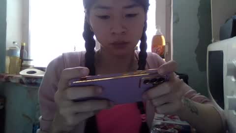 CarlyJoy online show from February 9, 9:37 am