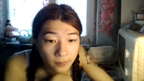 CarlyJoy online show from June 26, 2:54 pm
