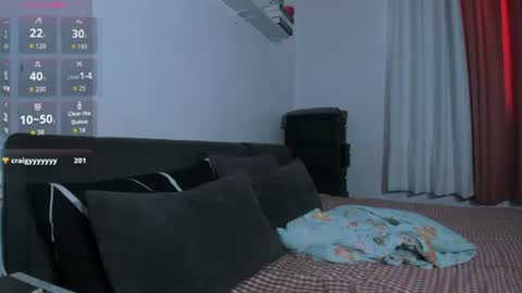 caroline_east online show from August 3, 2:33 am