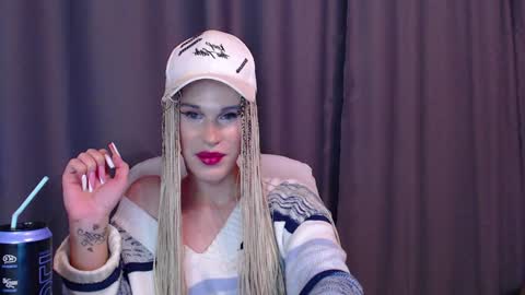 Cassie online show from December 7, 6:21 pm