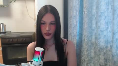 Cassie online show from May 1, 11:25 am