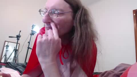 Adalyn online show from June 25, 5:12 am