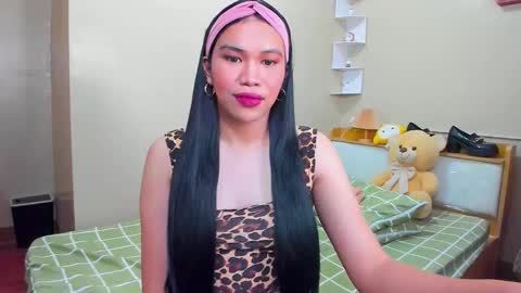 celestinaxisabella online show from March 6, 3:01 am