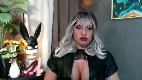 cellinekittcumerr online show from August 5, 6:25 pm