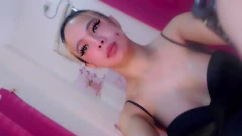 chantal_fuck online show from May 3, 1:22 am