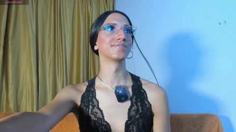 Charlotte Laurent online show from June 6, 3:57 am