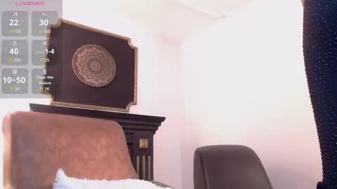 Snapshot of chloe_evanx_ chatting on September 18, 7:30 pm Chloe Evanx  online show from September 18, 7:30 pm