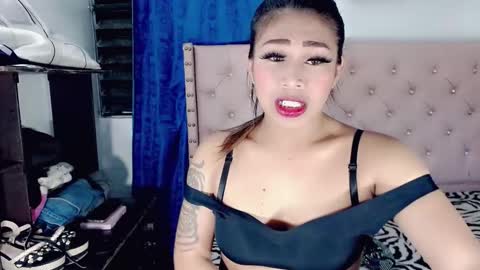 chocolatetriplex online show from March 13, 7:36 am