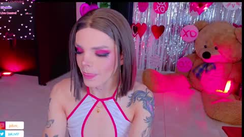 juli   Instagram july rv17 - Twitter juli rv17     online show from February 14, 12:57 pm