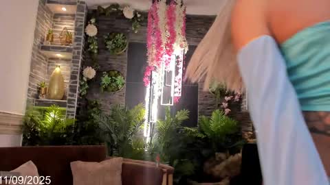 Chris online show from September 11, 2:03 pm