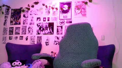 CHRISTINA online show from September 13, 8:14 pm