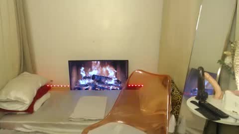 Cindy online show from February 6, 6:35 pm