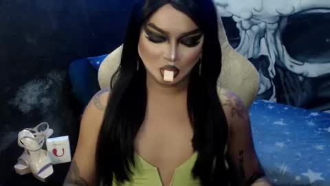 QUEEN CESS online show from November 3, 2:16 pm