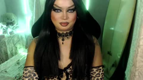 QUEEN CESS online show from June 2, 7:48 pm