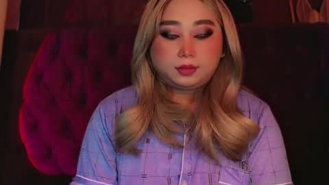 hailey online show from December 14, 3:01 am