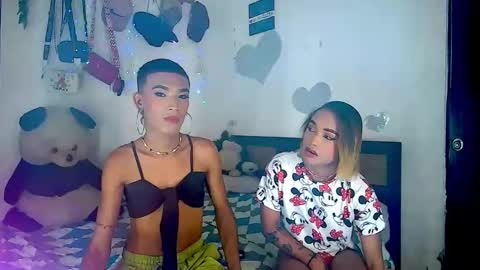 ALEXA  KIM online show from November 19, 3:01 pm