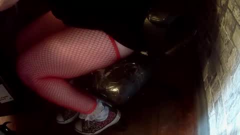 crossdresser krystal online show from January 1, 12:55 pm