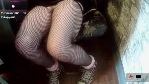 crossdresser krystal online show from February 22, 2:52 pm