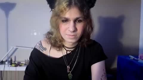 cuddleavenue online show from March 14, 1:31 am