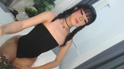 Jane online show from April 25, 12:20 pm