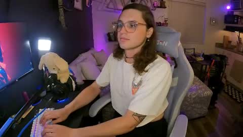 cutiepiescarlett online show from May 27, 3:03 am