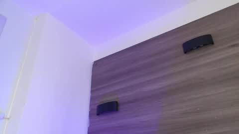         online show from March 4, 5:13 am