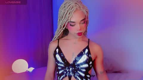 DANNI LEE online show from March 28, 7:05 pm